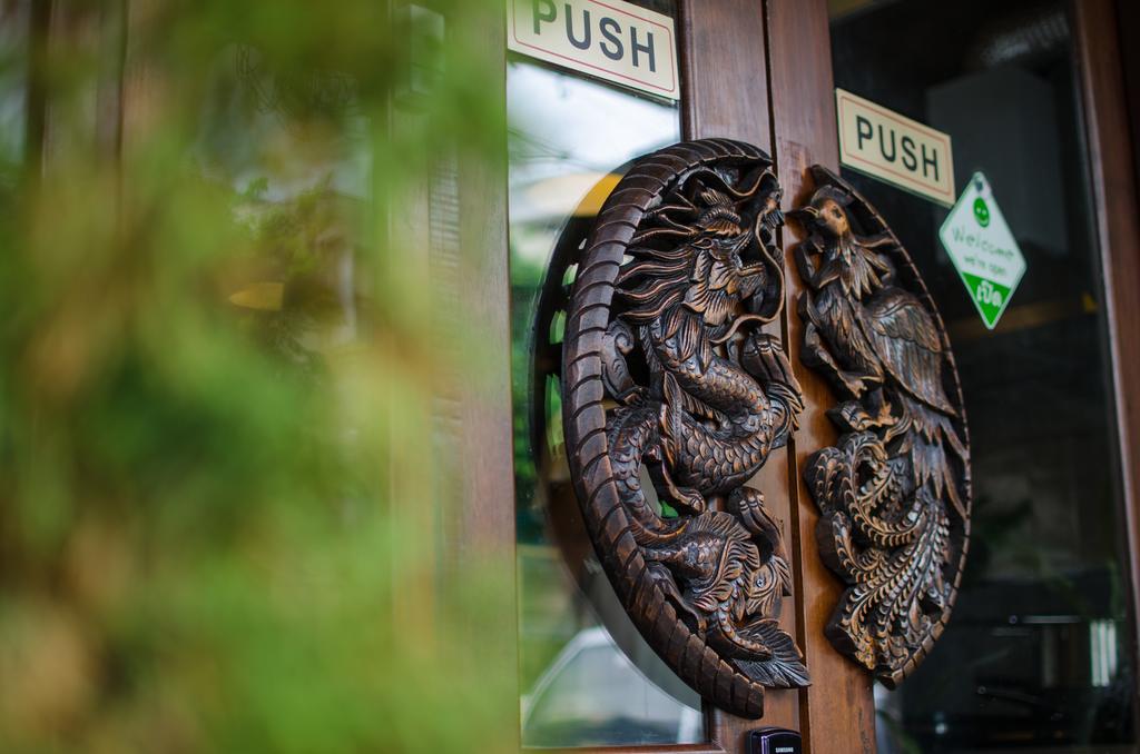 Bed And Butler Hostel Bangkok Ngoại thất bức ảnh