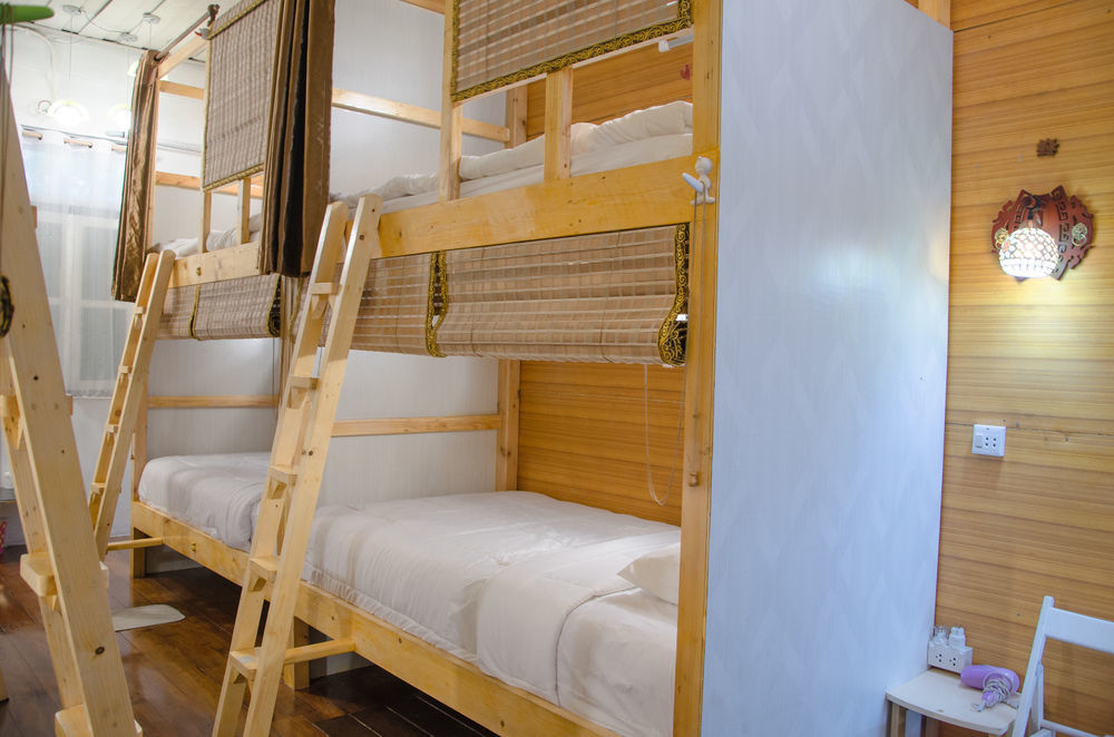 Bed And Butler Hostel Bangkok Ngoại thất bức ảnh